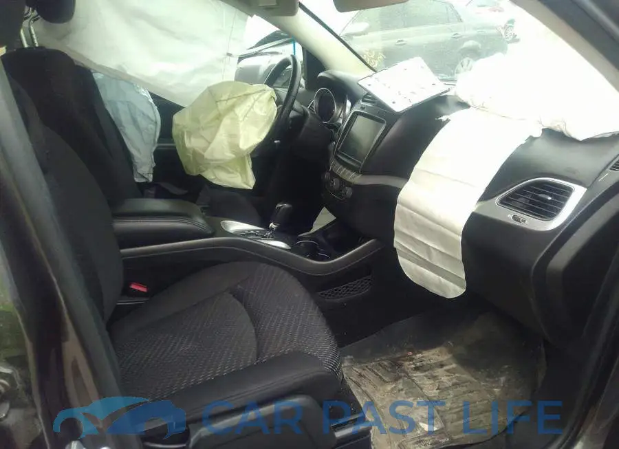 3C4PDCCG4GT152700# 5