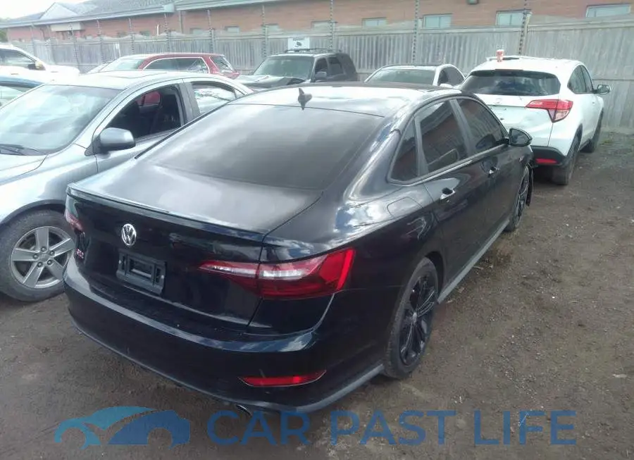 3VW5T7BU9MM018146# 4