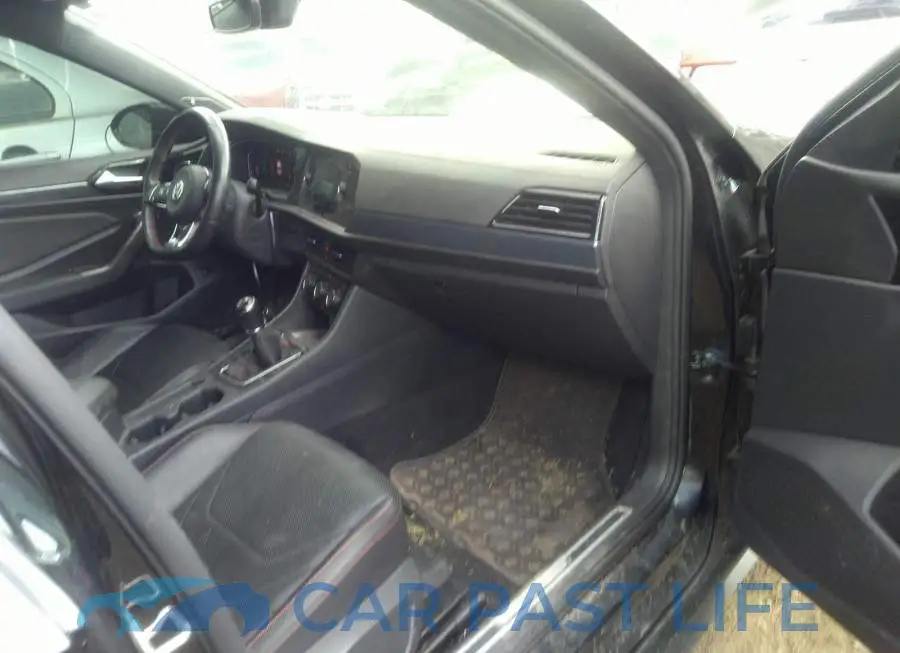 3VW5T7BU9MM018146# 5