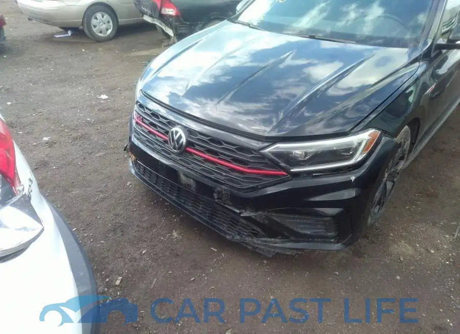 3VW5T7BU9MM018146# 6