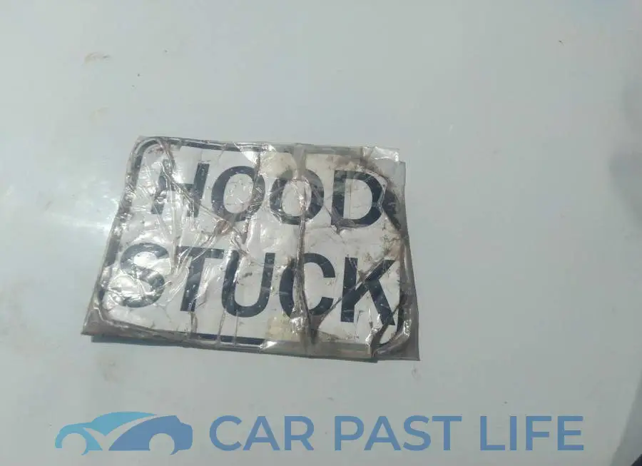 3VWDB7AJ9HM368405# 10