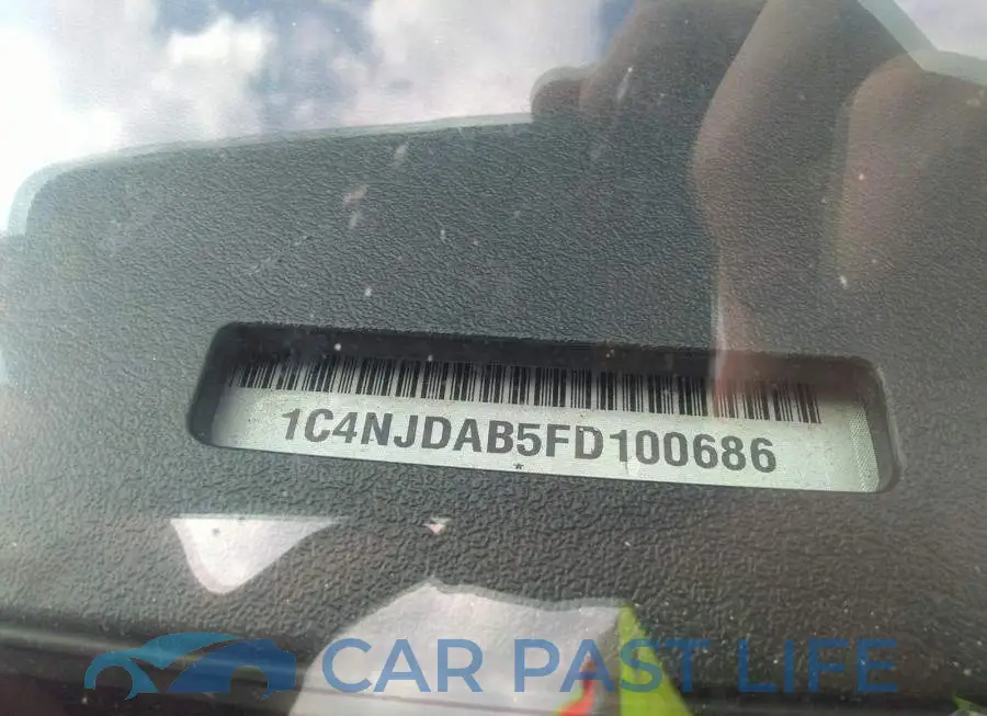 1C4NJDAB5FD100686# 9