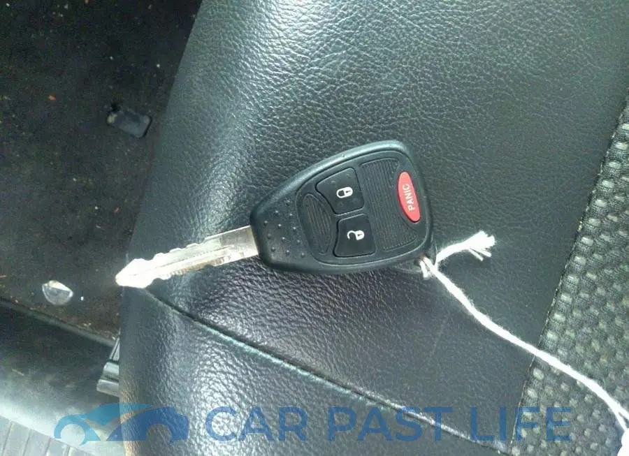 1C4NJDAB5FD100686# 11