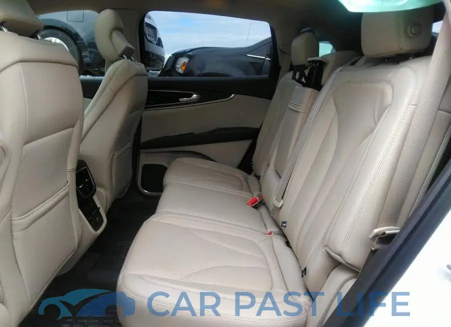 2LMPJ8L93KBL40183# 8