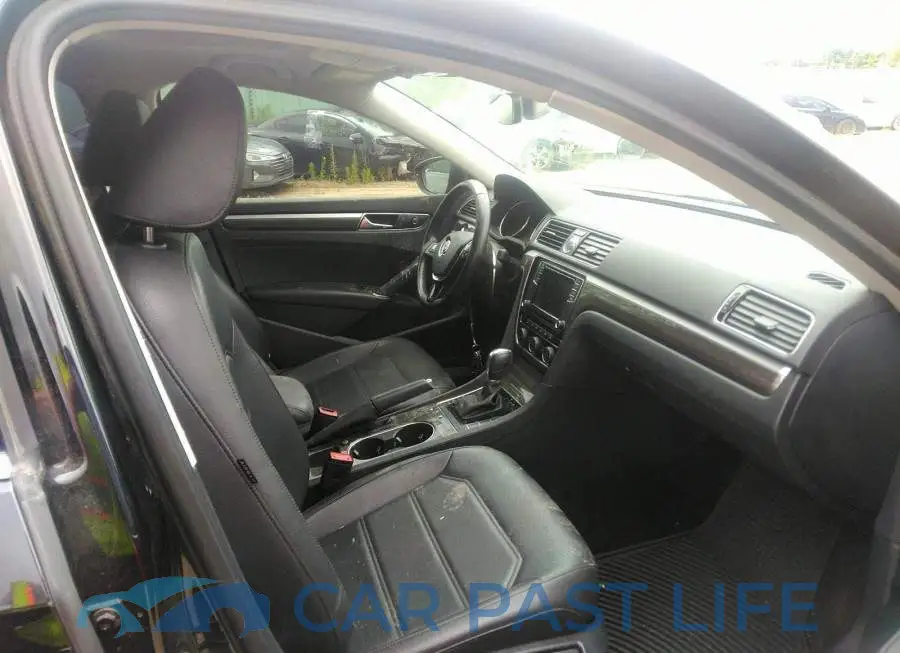1VWBT7A30HC001948# 5