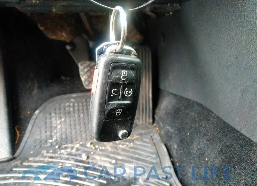 1VWBT7A30HC001948# 11