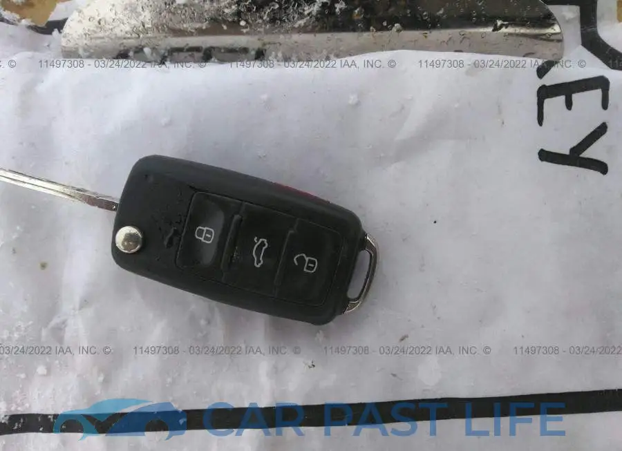 3VW3A7AJ0FM333988# 11