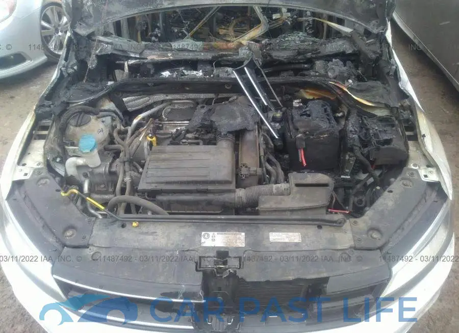 3VWD67AJ2GM335782# 10