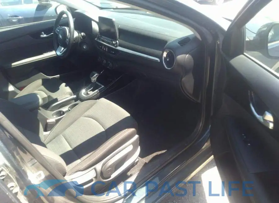 3KPF54AD3ME281499# 5