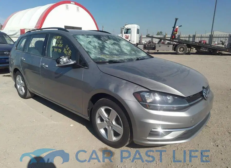 3VW117AU5JM764708# 1