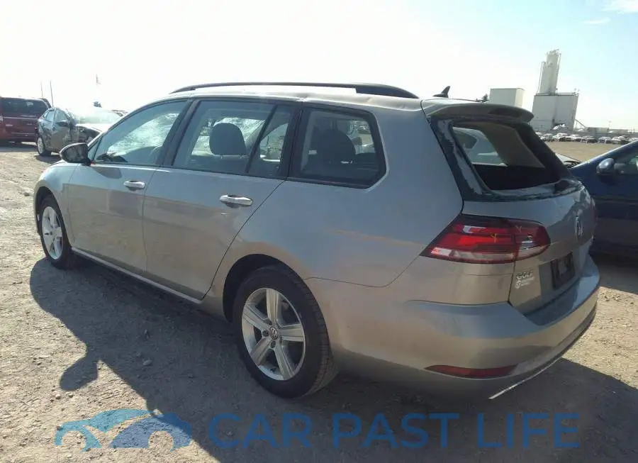3VW117AU5JM764708# 3