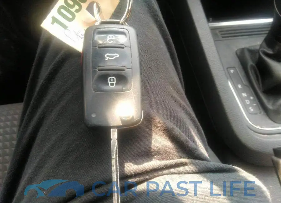 3VW2K7AJ1FM420730# 11