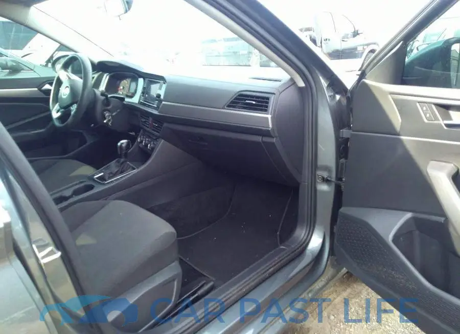 3VWC57BU4KM147054# 5