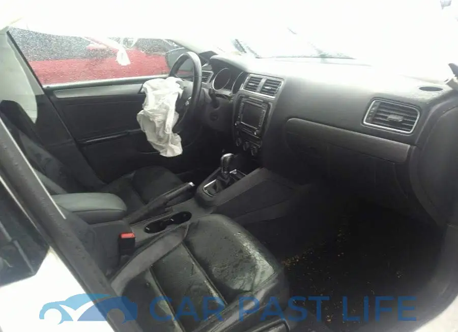 3VWLA7AJ7FM407455# 5