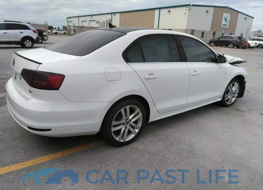 3VWLA7AJ7FM407455# 4