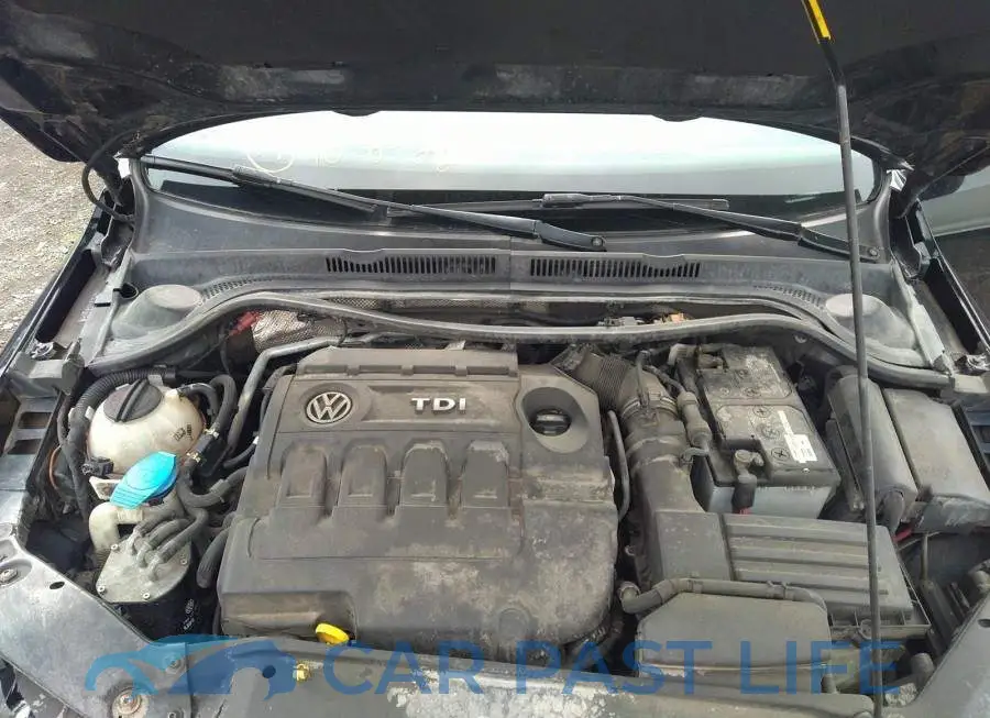 3VWLA7AJ2FM234802# 10