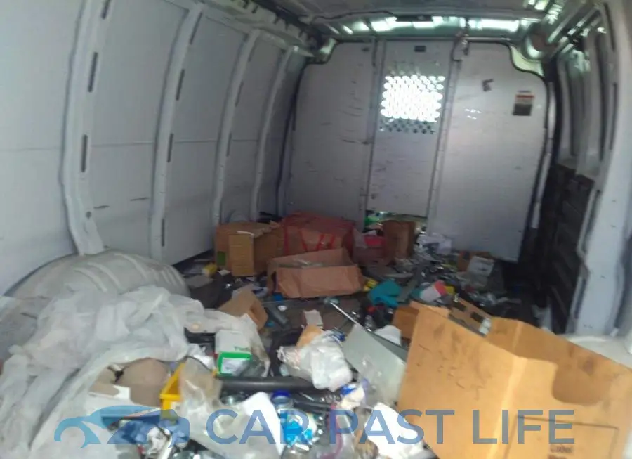 1GTW7AFP9K1353432# 8