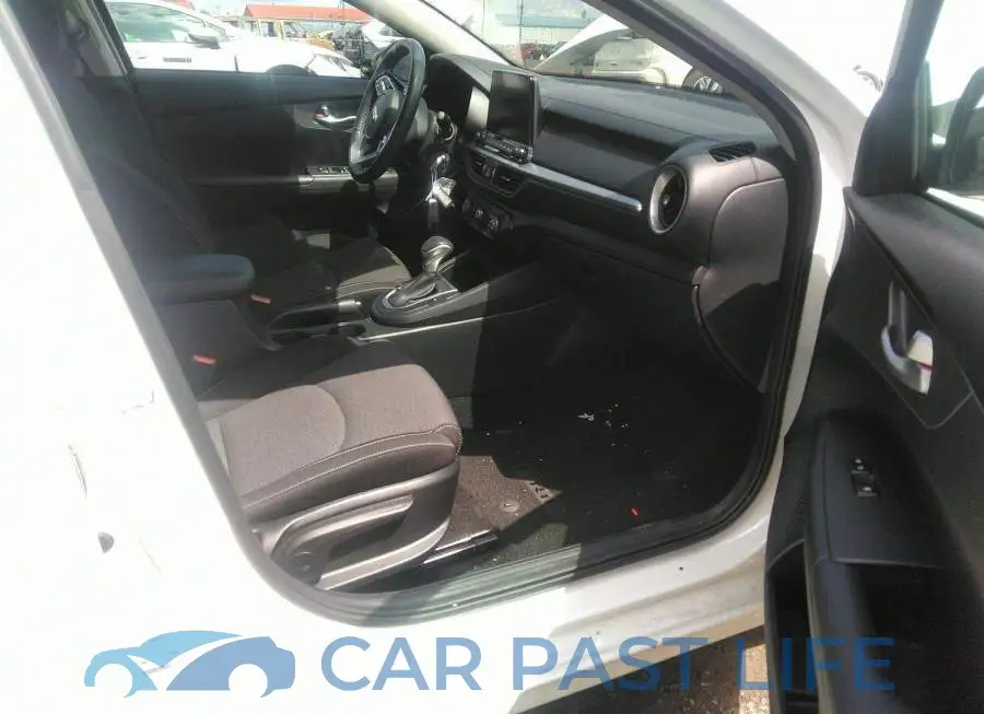 3KPF24AD6KE103009# 5