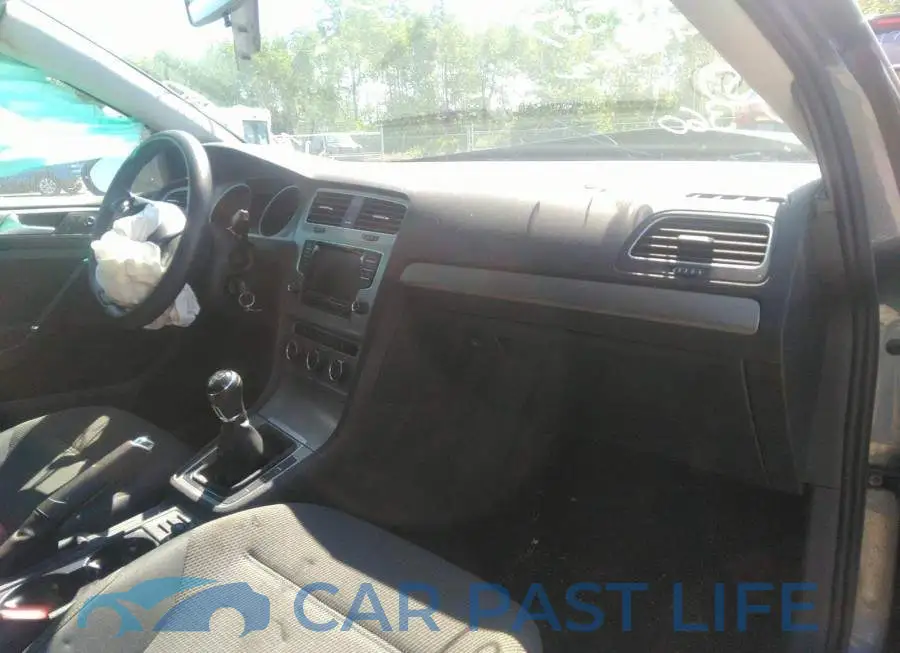 3VW117AU8FM038557# 5