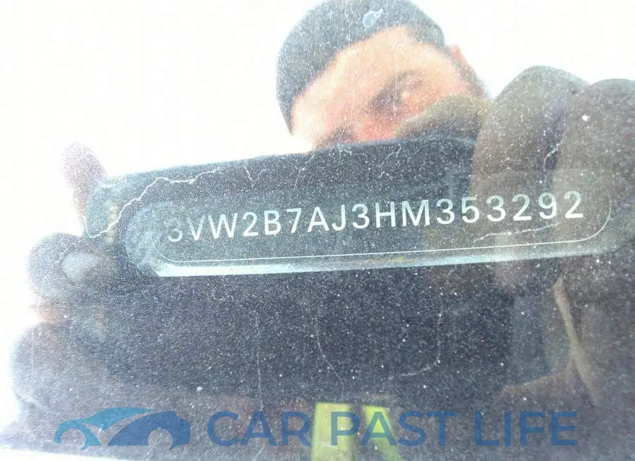 3VW2B7AJ3HM353292# 9