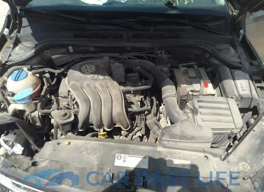3VW2K7AJ2FM204093# 10
