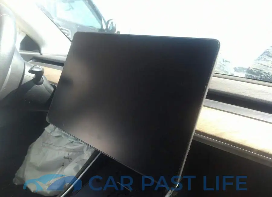 5YJ3E1EA2LF628850# 7