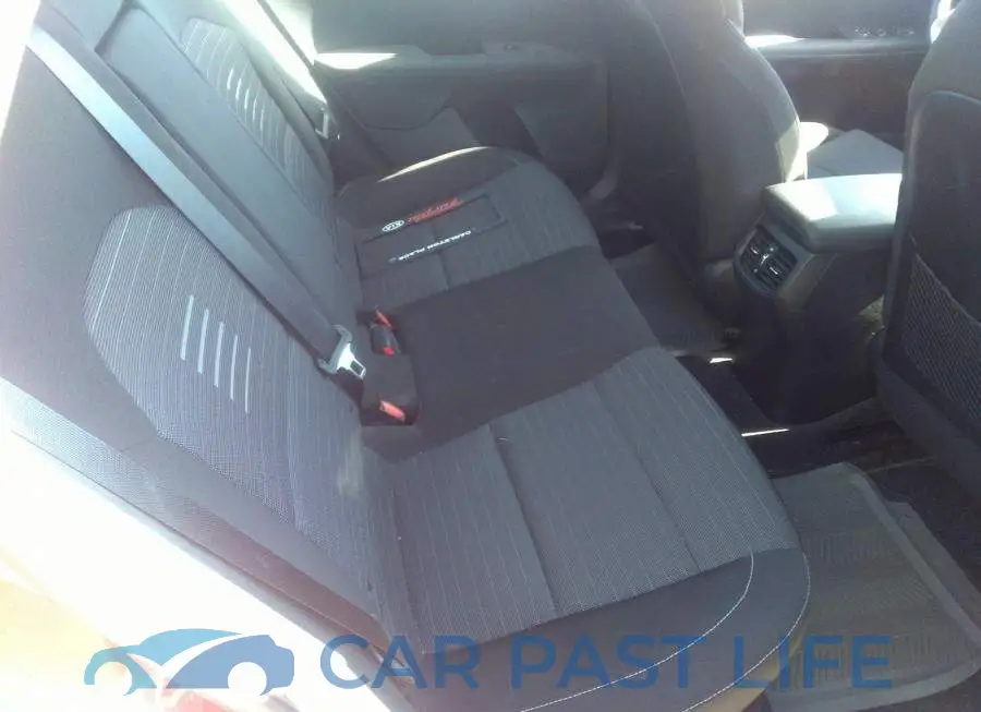 3KPF54AD3LE229689# 8