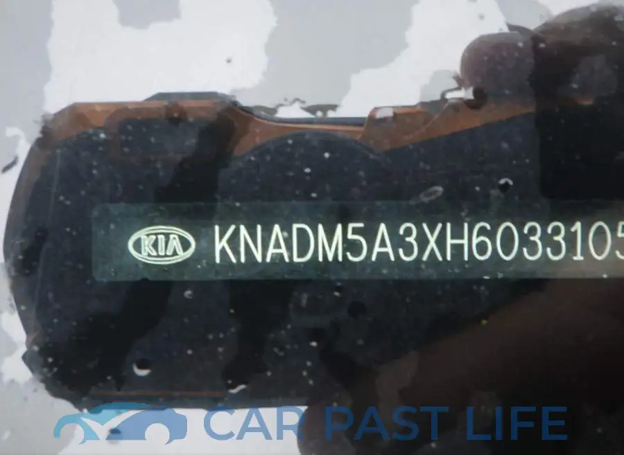 KNADM5A3XH6033105# 9