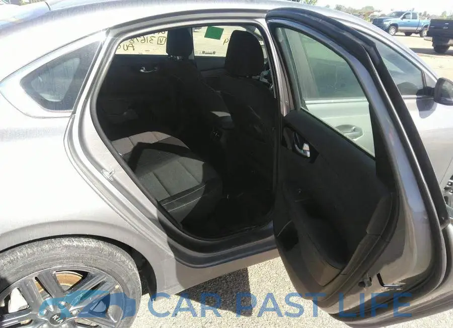 3KPF54AD6ME316780# 8