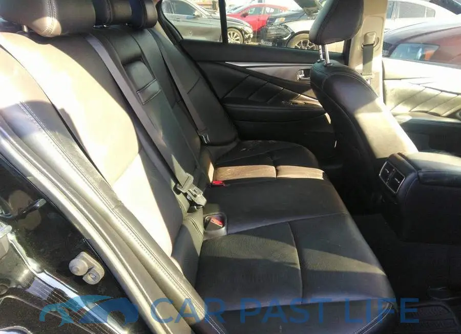 JN1BV7AR2FM415583# 8