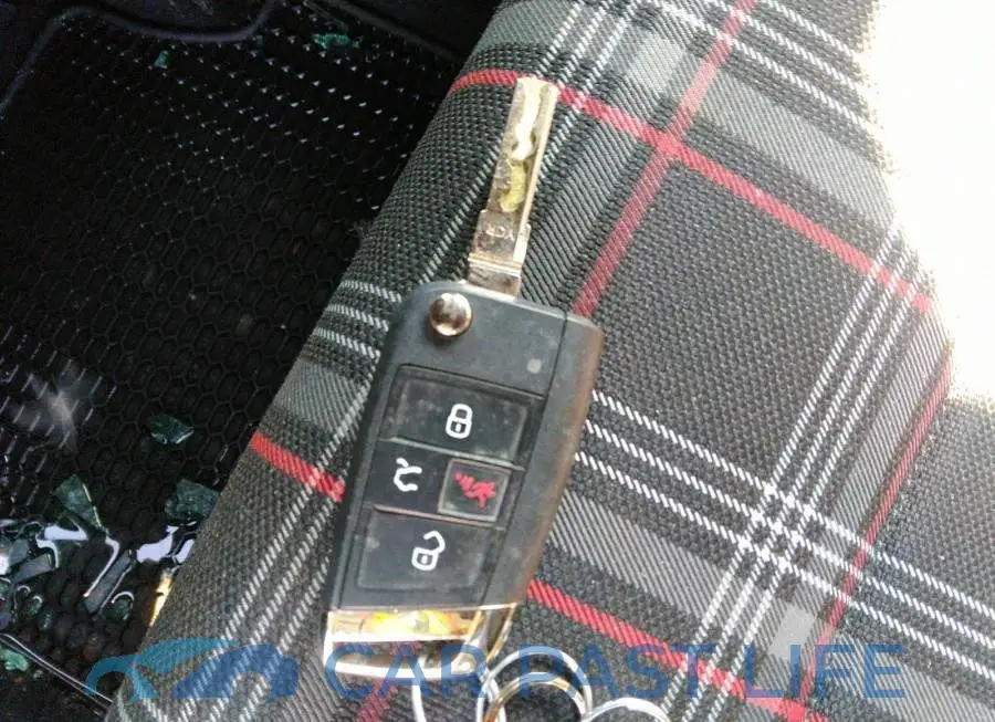 3VW4T7AUXFM094698# 11