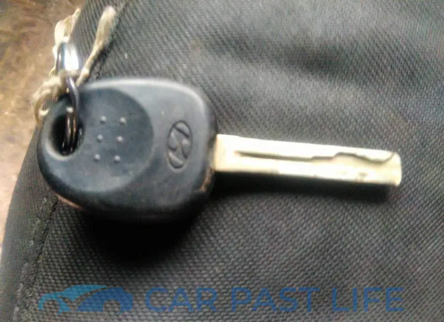 KM8JTCAF3FU041154# 11