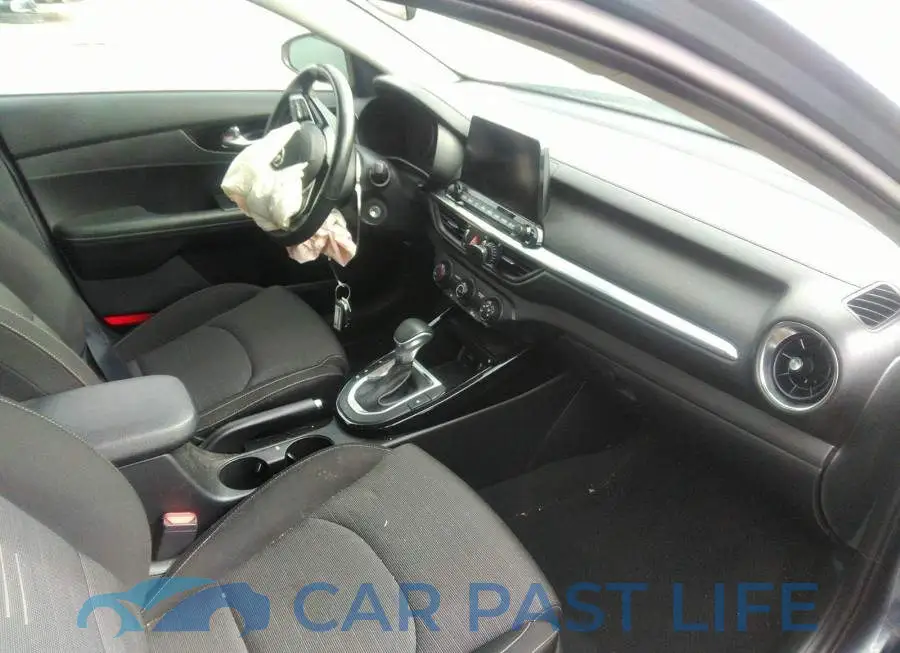 3KPF54AD4LE230947# 5