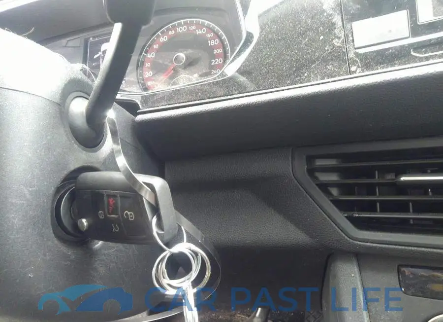 3VWC57BU9KM030098# 11