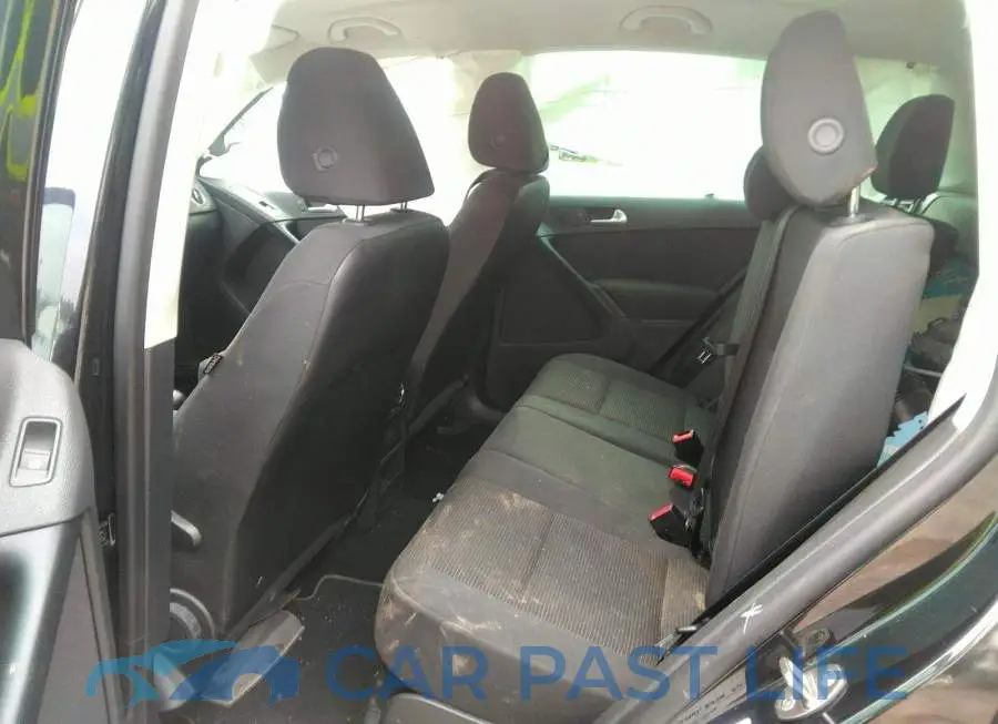WVGJV7AX1GW096525# 8