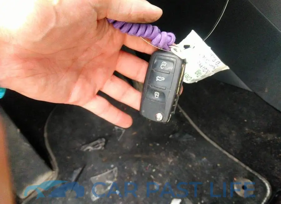 WVGJV7AX1GW096525# 11