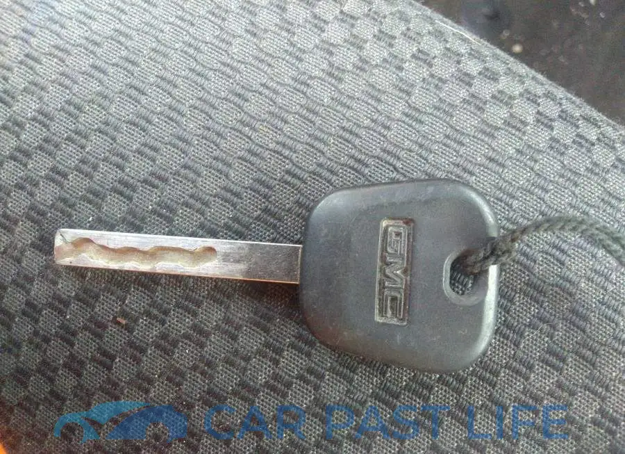 3GTU2MEC3HG509397# 11