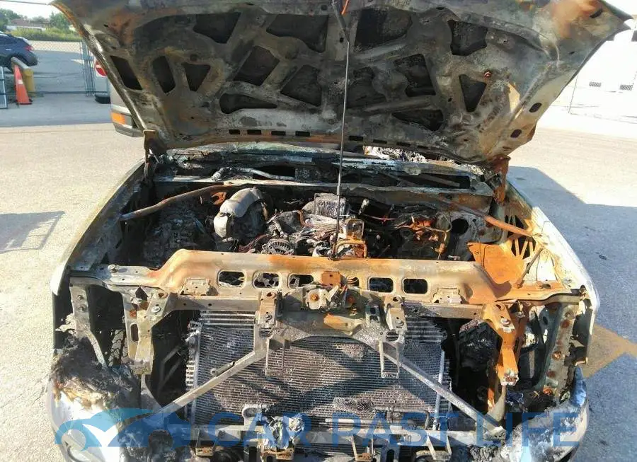 1GT12PEY7KF134669# 10