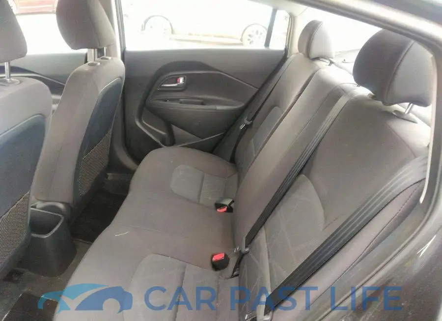 KNADM4A32F6448636# 8