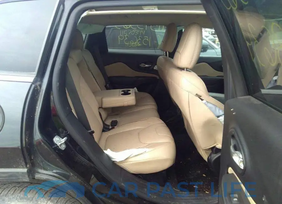1C4PJMDB5GW153639# 8