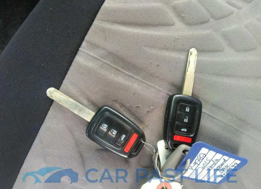 1HGCR2F31FA804599# 11