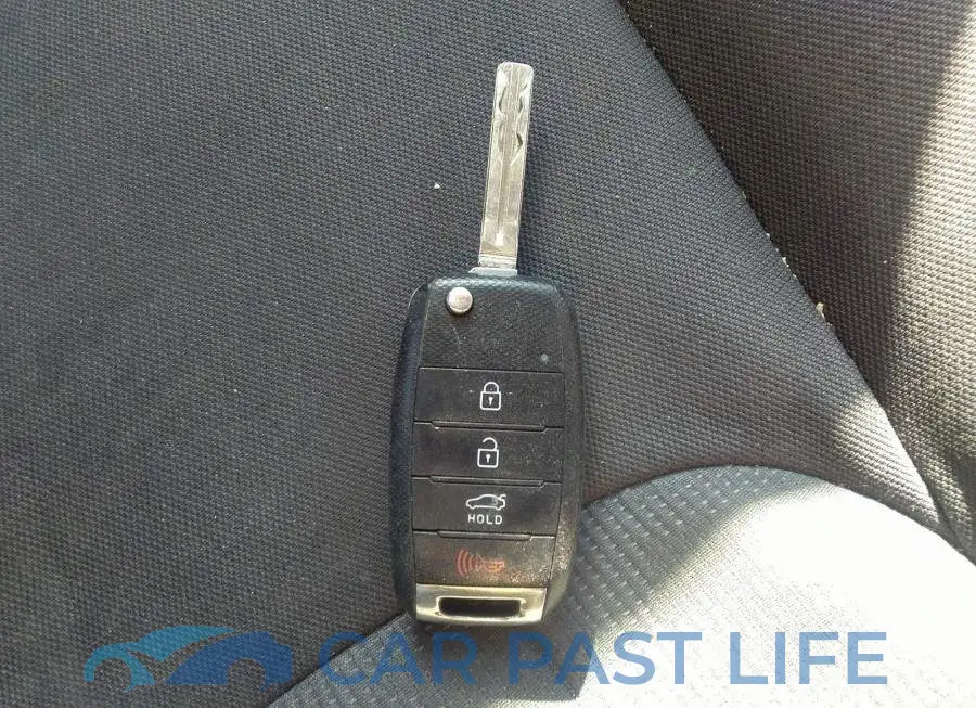 KNADM4A30F6516111# 11