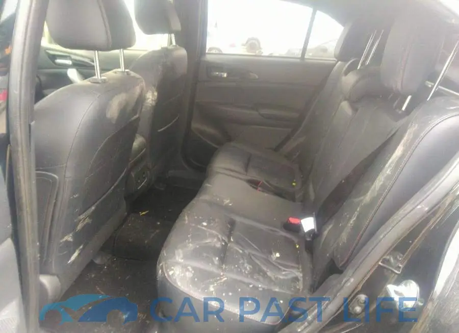 JA4AT4AA1LZ612082# 8