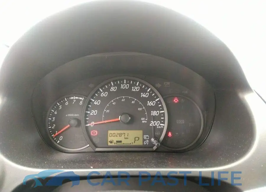 ML32AUHJ0NH004135# 7