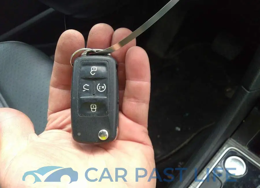 1VWBT7A32HC071340# 11