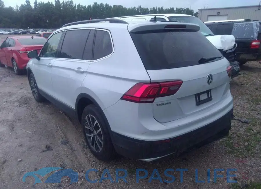 3VV2B7AX9JM126946# 3