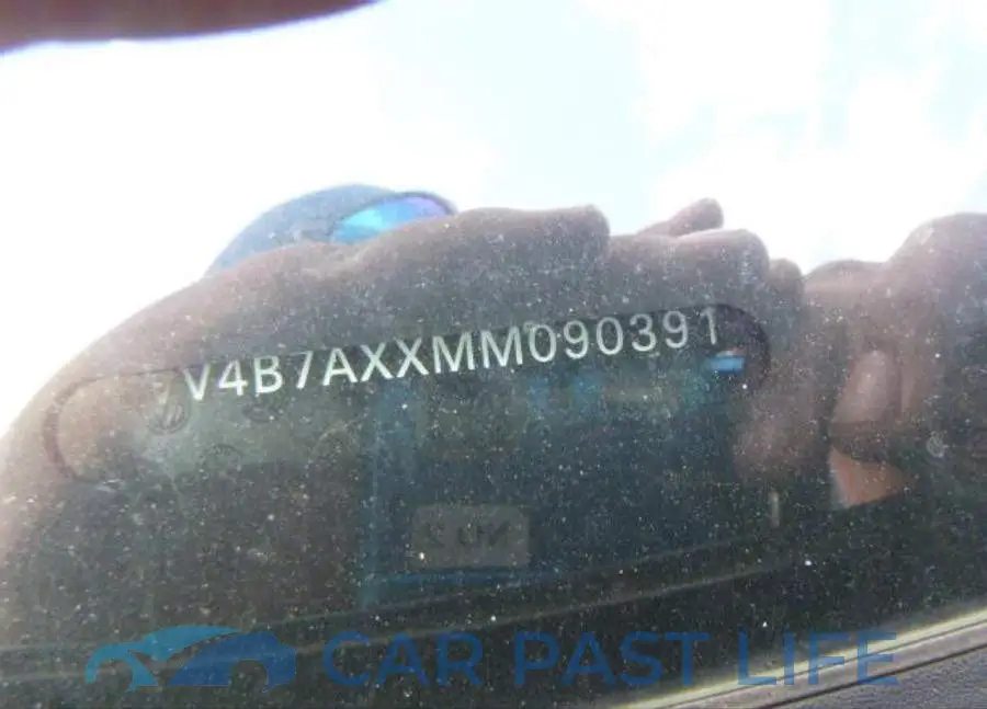 3VV4B7AXXMM090391# 9