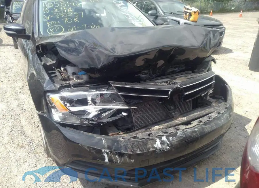 3VW167AJ1GM390257# 6