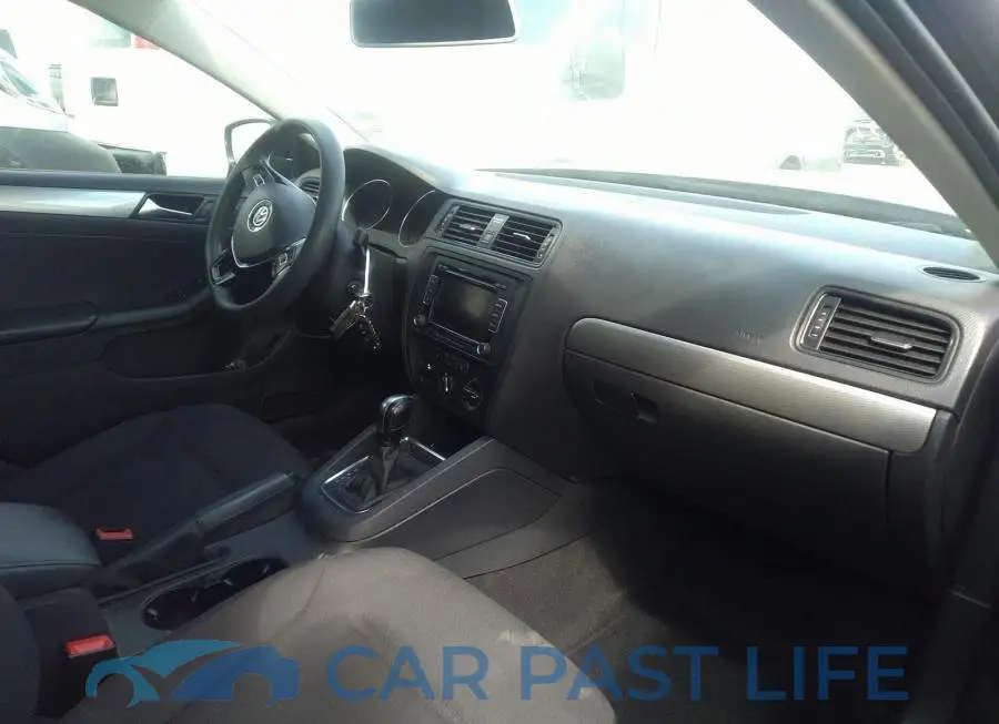 3VW2K7AJXFM299874# 5