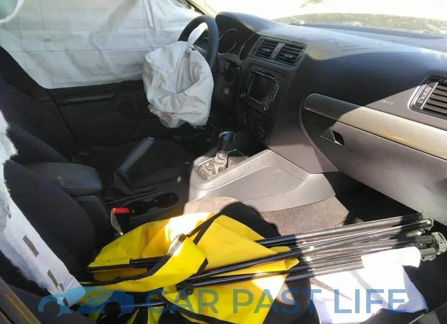 3VW2K7AJXFM304054# 5